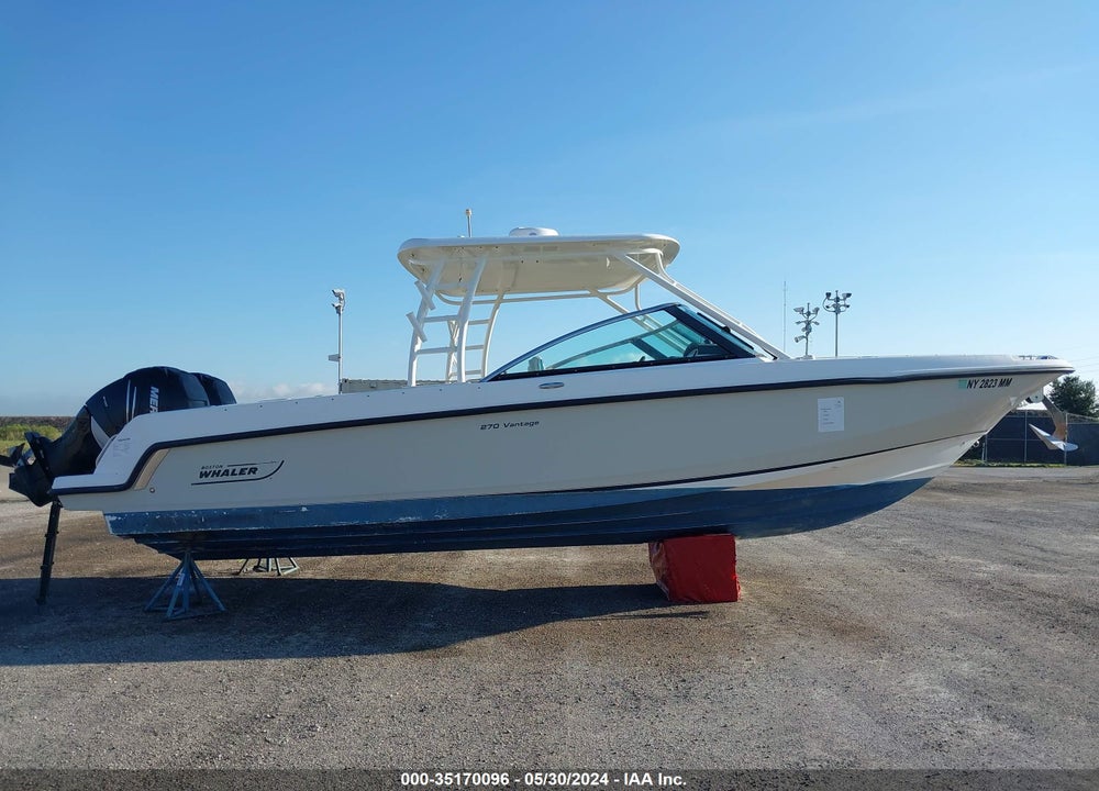 2016 BOSTON WHALER OTHER VIN: BWCE0397H516
