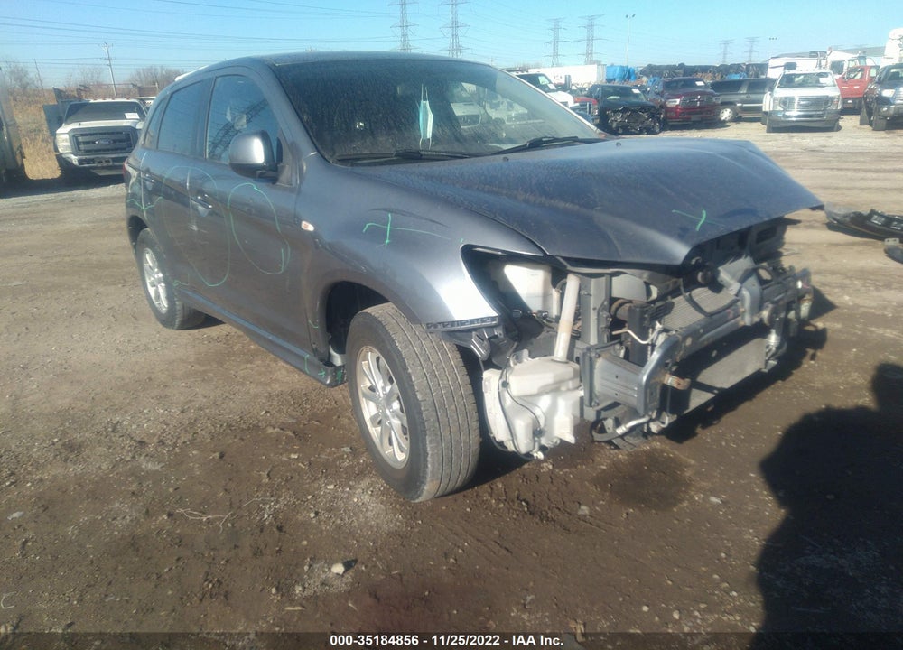 2011 MITSUBISHI OUTLANDER SPORT ES VIN: JA4AP3AU8BZ012652