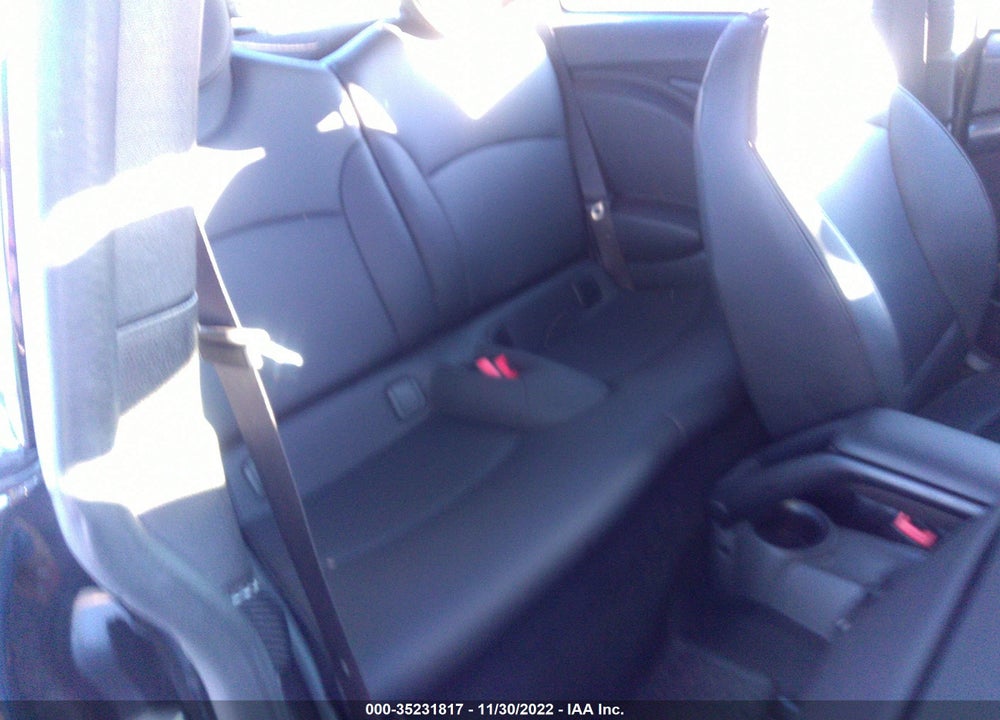 2013 MINI COOPER HARDTOP VIN: WMWSV3C56DT394589