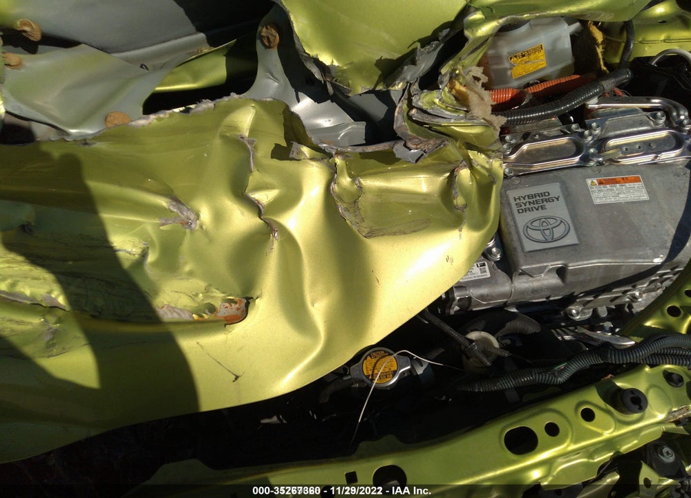 2015 TOYOTA PRIUS C TWO VIN: JTDKDTB39F1096798