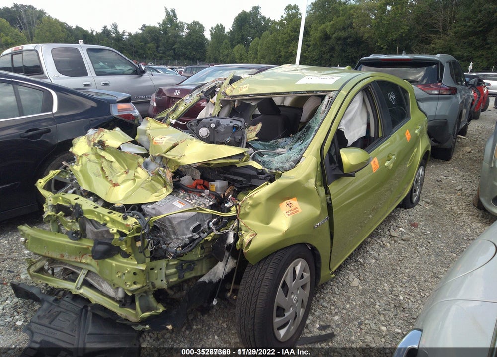2015 TOYOTA PRIUS C TWO VIN: JTDKDTB39F1096798