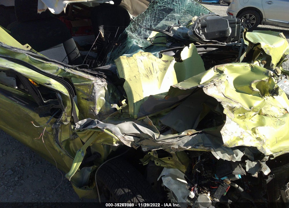 2015 TOYOTA PRIUS C TWO VIN: JTDKDTB39F1096798