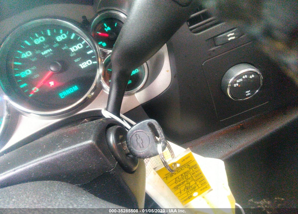 2011 CHEVROLET SILVERADO 1500 VIN: 1GCRKSE3XBZ102873
