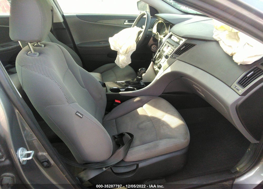 2013 HYUNDAI SONATA GLS VIN: 5NPEB4AC1DH596647