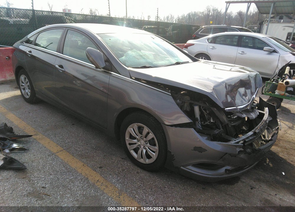 2013 HYUNDAI SONATA GLS VIN: 5NPEB4AC1DH596647