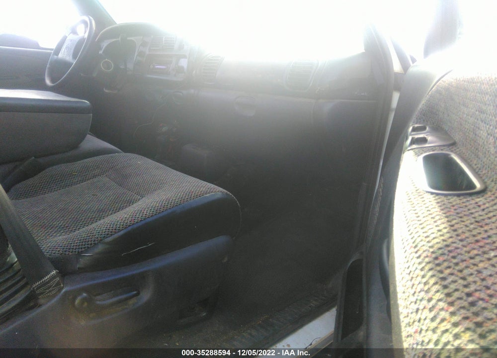 2001 DODGE RAM 2500 ST VIN: 1B7KF23681J515097