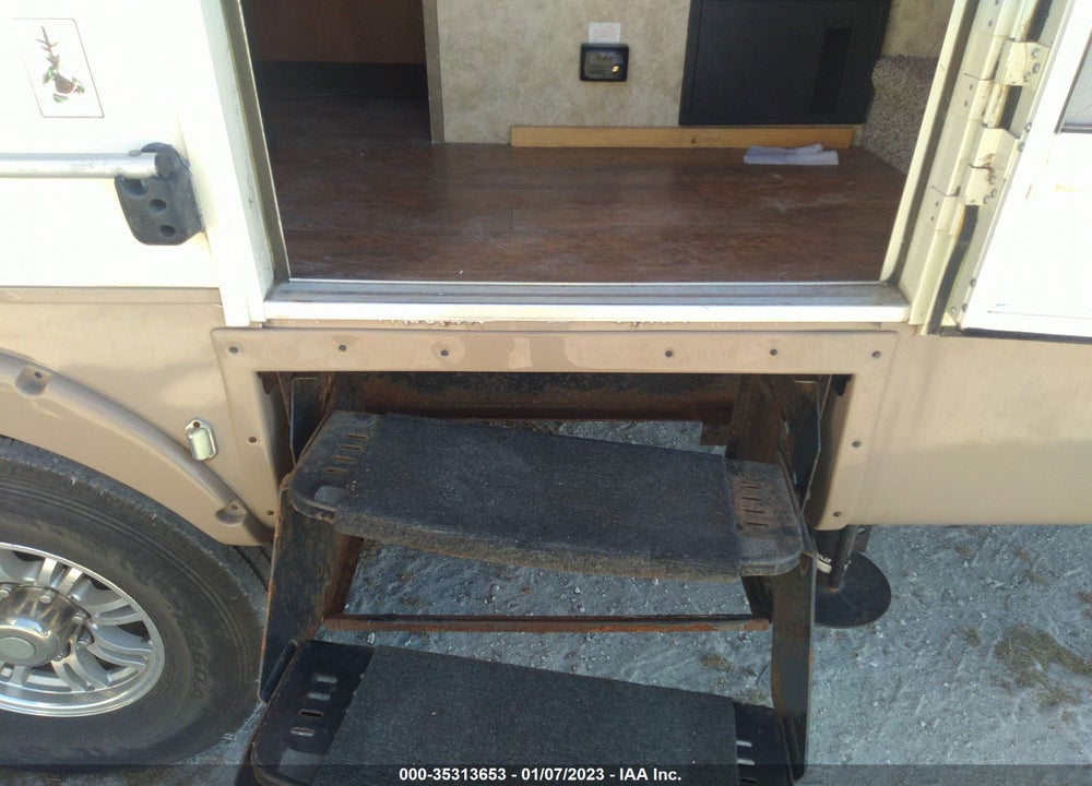 2016 CEDAR CREEK TRAILER COACH VIN: 4X4FCRN29GS214137