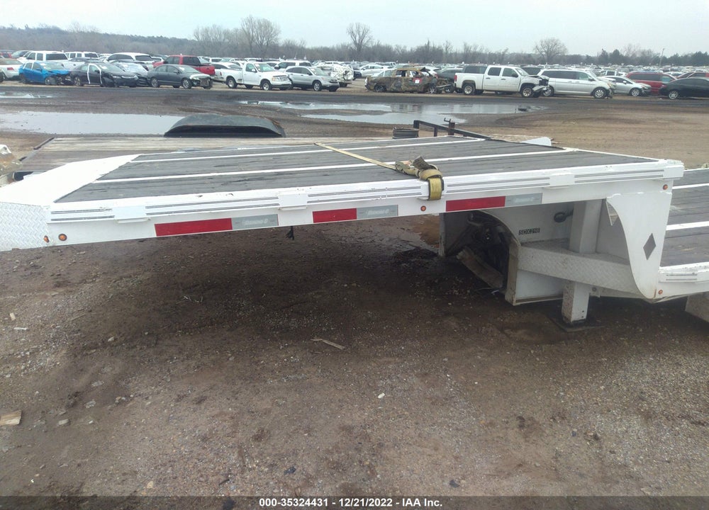 2021 TRAILER DIAMOND C VIN: 46UFU4321M1239082