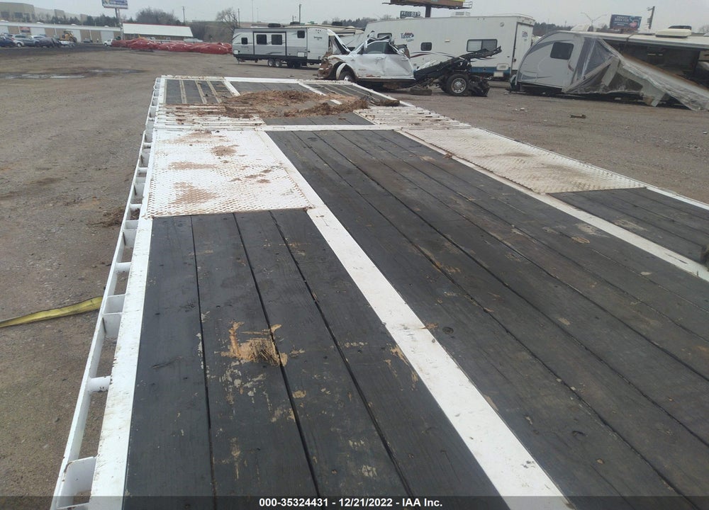 2021 TRAILER DIAMOND C VIN: 46UFU4321M1239082