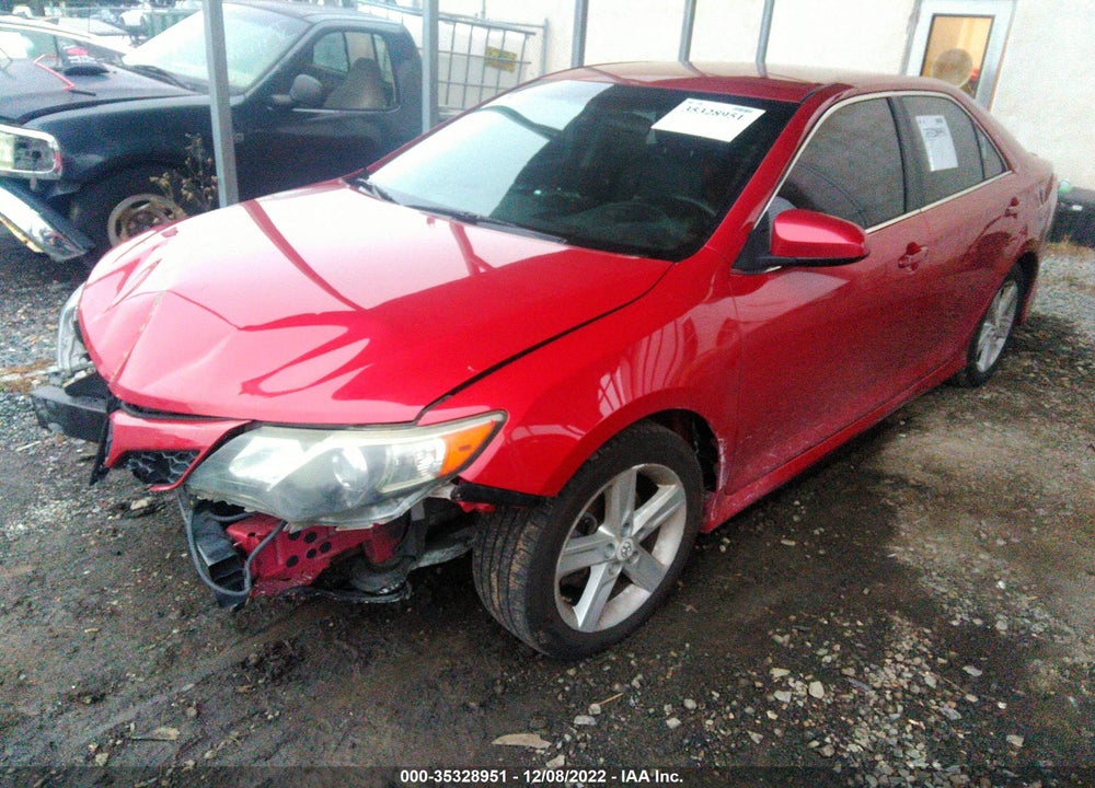 2013 TOYOTA CAMRY SE VIN: 4T1BF1FK0DU649376