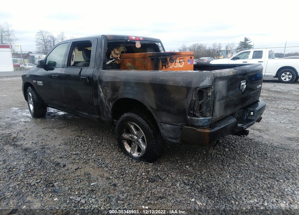 2017 RAM 1500 EXPRESS 4X4 5'7 BOX VIN: 3C6RR7KT8HG792412