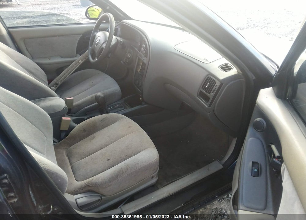 2006 HYUNDAI ELANTRA VIN: KMHDN46D76U318750