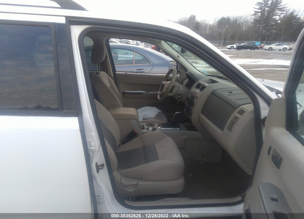 2008 FORD ESCAPE HYBRID VIN: 1FMCU59H08KC97810