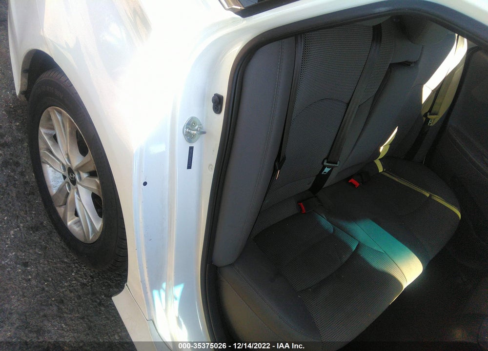 2014 HYUNDAI SONATA GLS VIN: 5NPEB4AC5EH924170