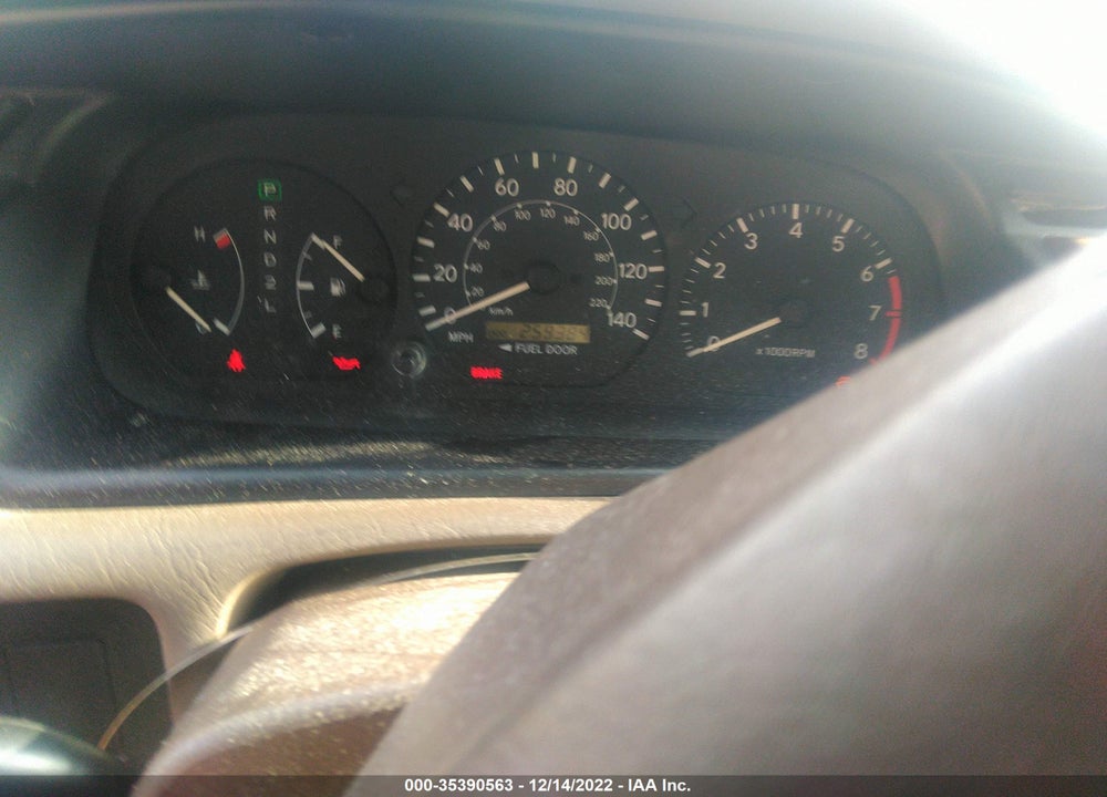 2001 TOYOTA CAMRY LE VIN: 4T1BG22K21U091633
