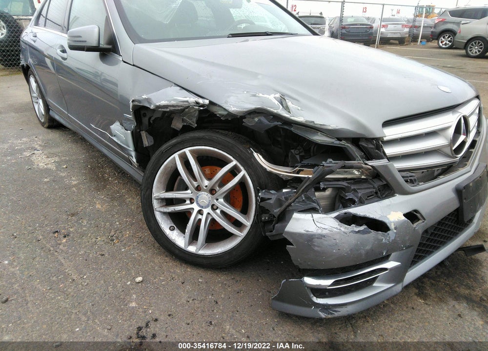 2012 MERCEDES-BENZ C 250 SPORT/LUXURY VIN: WDDGF4HB6CA607373