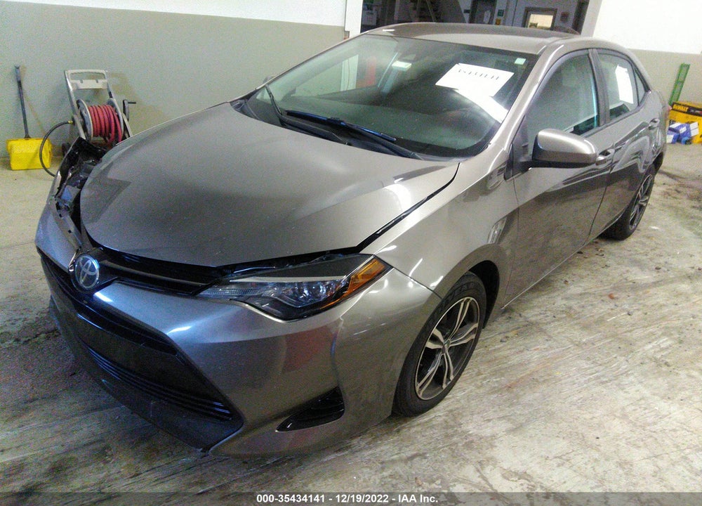 2018 TOYOTA COROLLA LE VIN: 2T1BURHE7JC033585