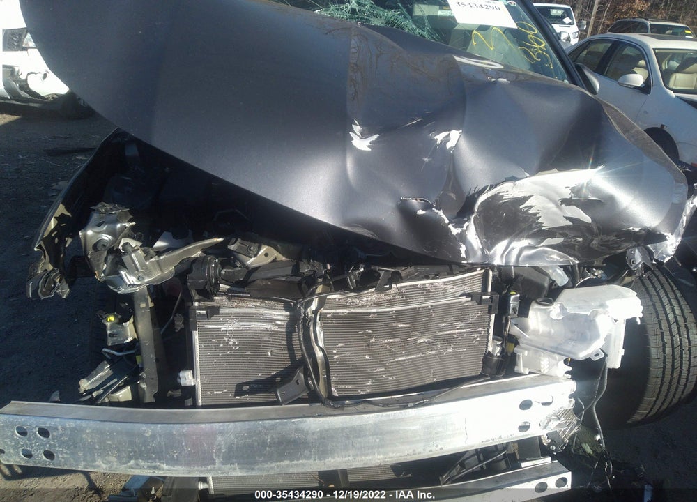 2021 TOYOTA HIGHLANDER XLE VIN: 5TDGZRBH9MS126811