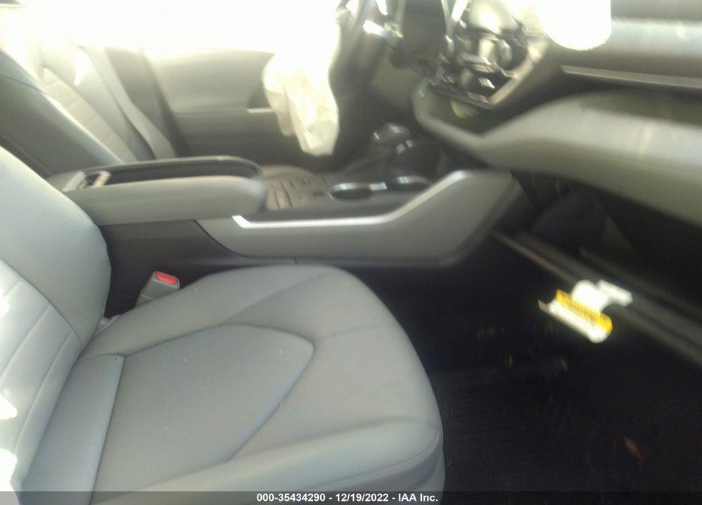 2021 TOYOTA HIGHLANDER XLE VIN: 5TDGZRBH9MS126811