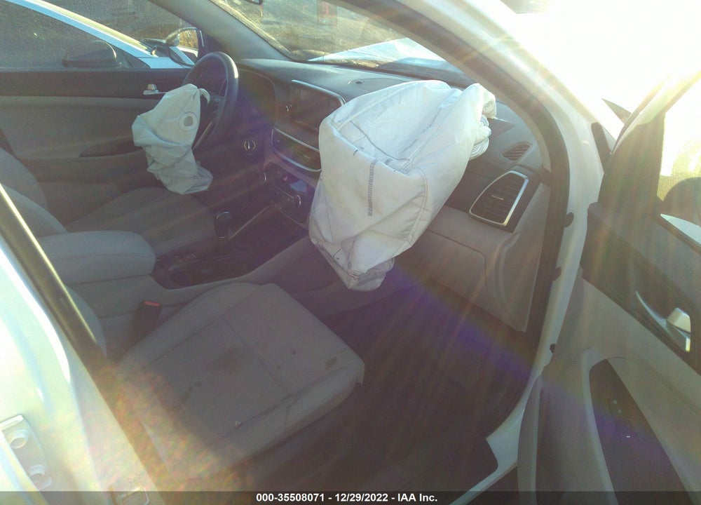 2020 HYUNDAI TUCSON SE VIN: KM8J23A48LU088967
