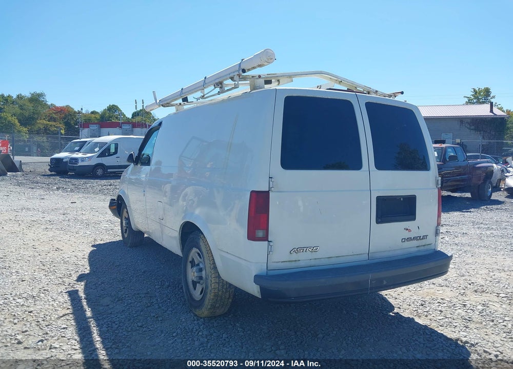 2003 CHEVROLET ASTRO VIN: 1GCDM19X83B129561