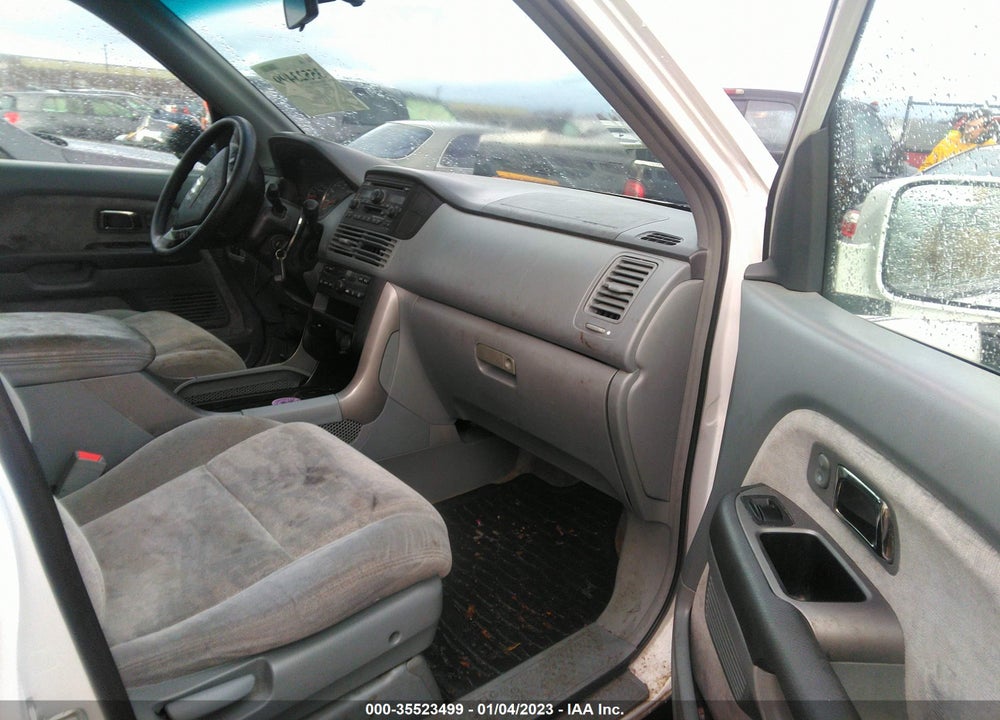 2004 HONDA PILOT EX VIN: 2HKYF18494H574894