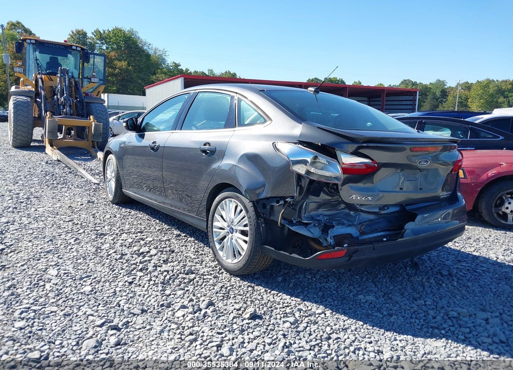2015 FORD FOCUS VIN: 1FADP3J21FL200963