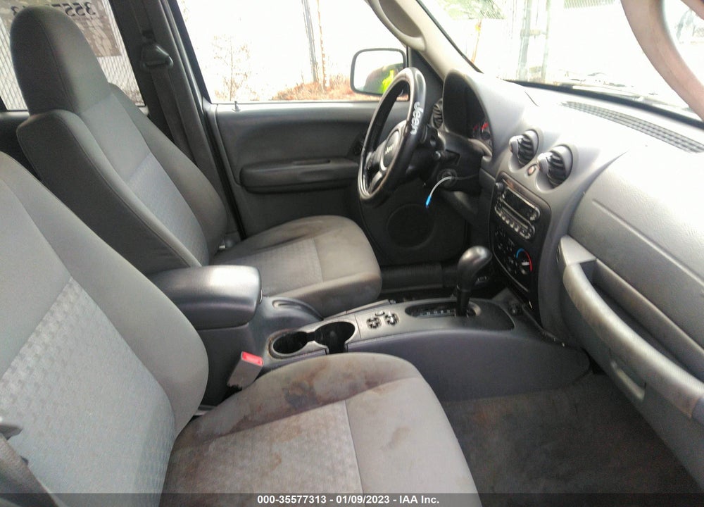 2005 JEEP LIBERTY SPORT VIN: 1J4GL48K55W664778
