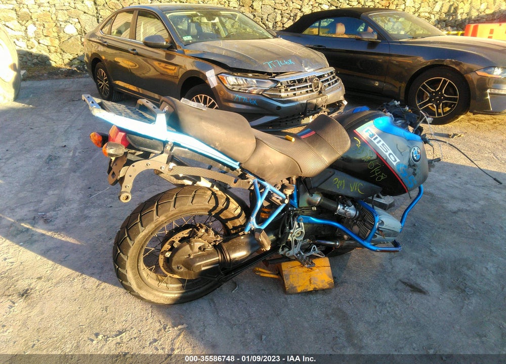 2000 BMW R1150 GS VIN: WB10495A9YZE50912