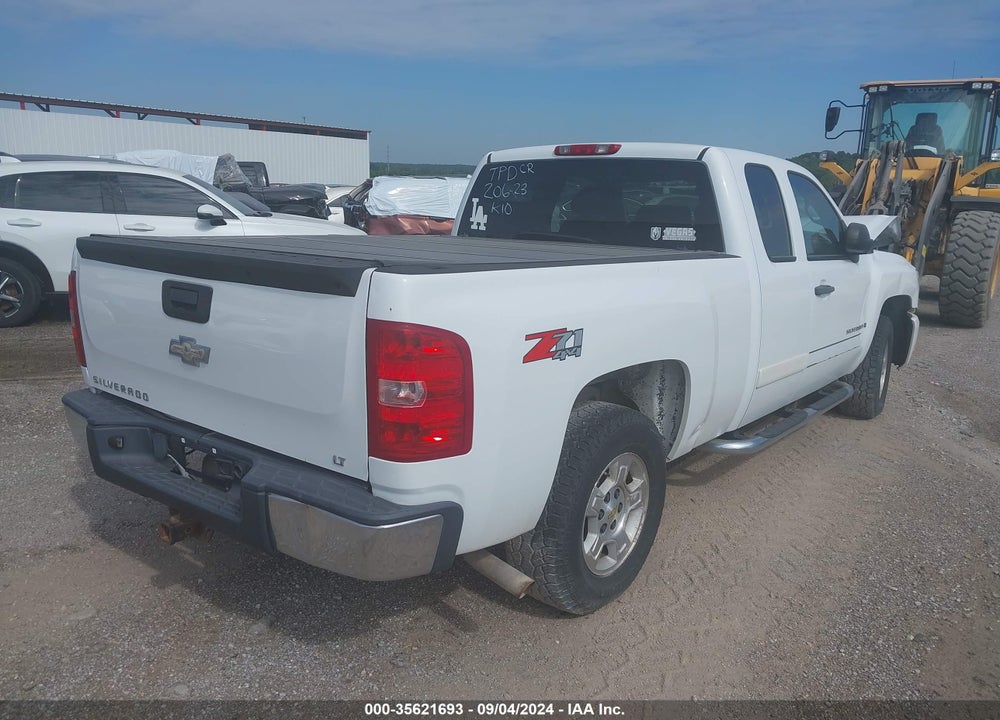 2008 CHEVROLET SILVERADO 1500 LT1 VIN: 2GCEK19J281248316