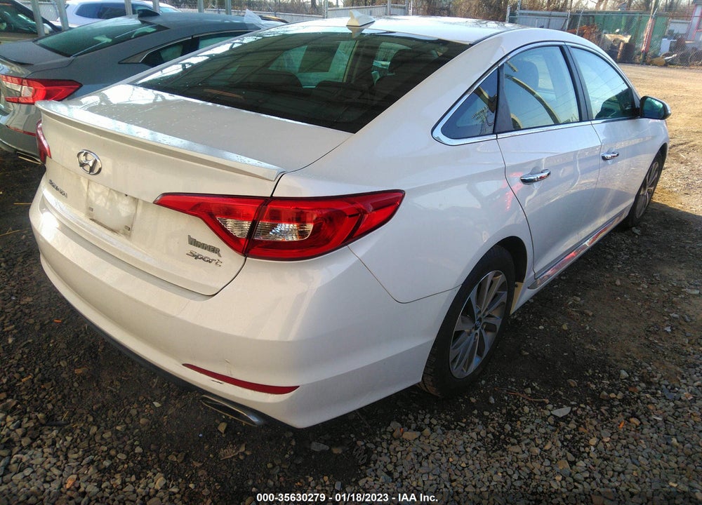 2015 HYUNDAI SONATA SPORT VIN: 5NPE34AF9FH056392