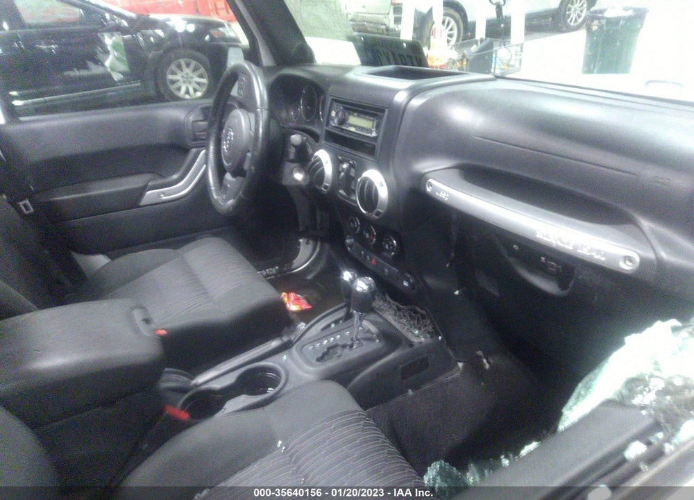 2011 JEEP WRANGLER UNLIMITED SAHARA VIN: 1J4BA5H13BL512816