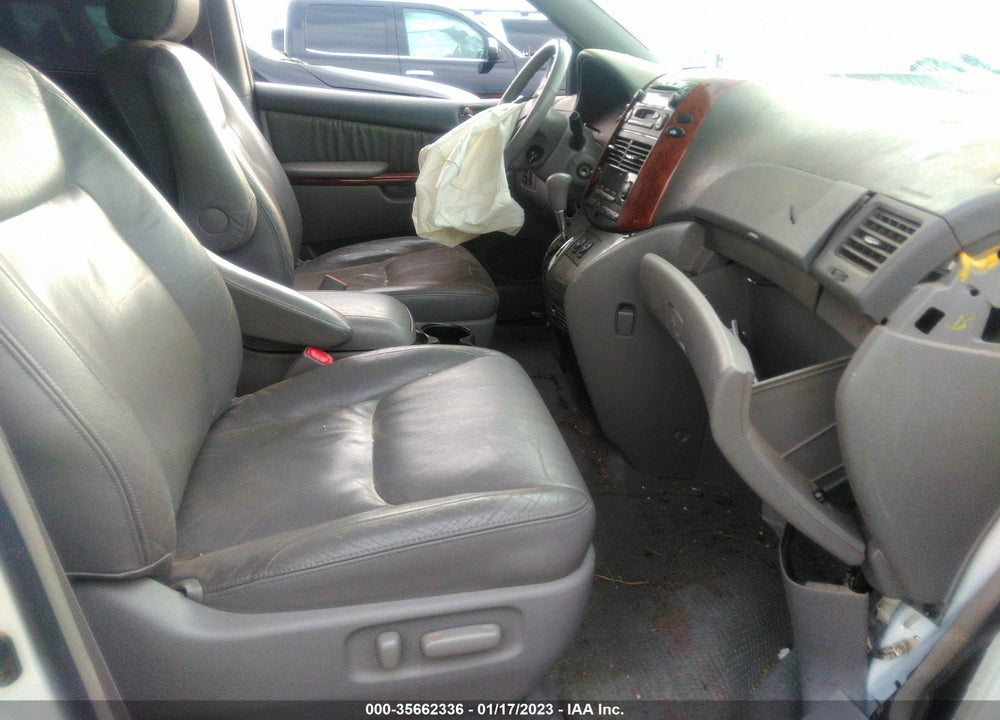 2005 TOYOTA SIENNA XLE VIN: 5TDZA22C45S282350