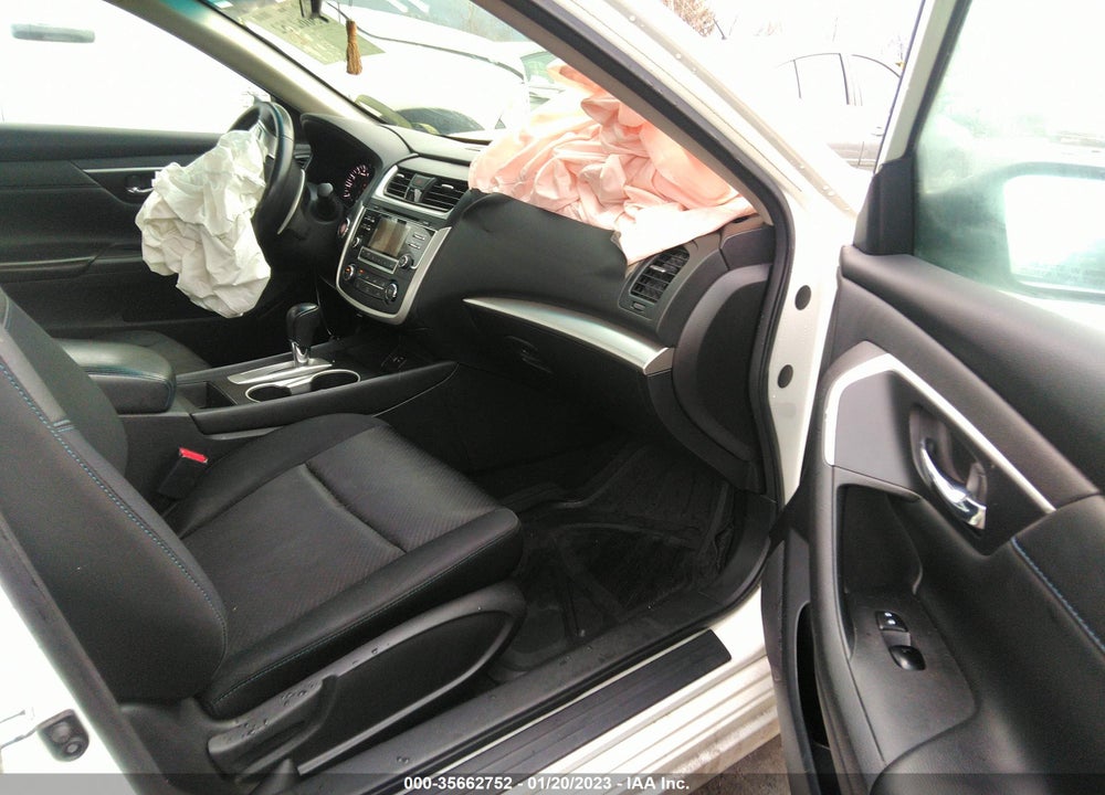 2016 NISSAN ALTIMA VIN: 1N4AL3AP3GC211054