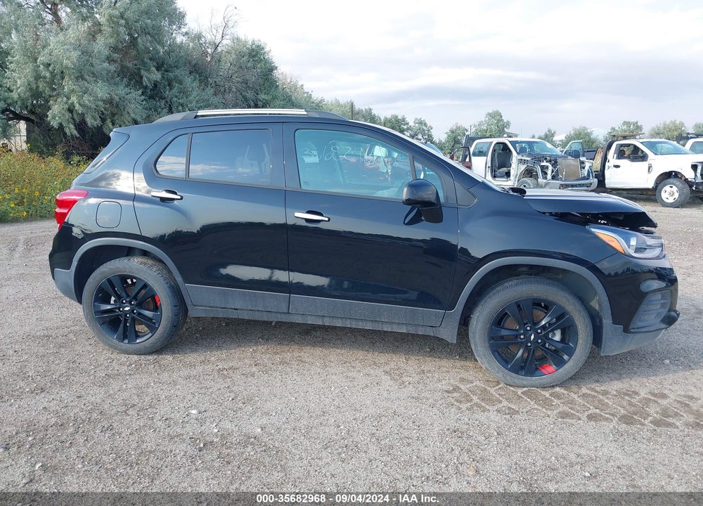 2018 CHEVROLET TRAX LT VIN: 3GNCJPSB3JL399970