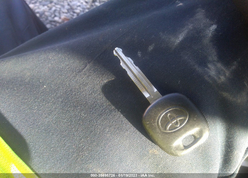 2013 TOYOTA CAMRY L VIN: 4T1BF1FK8DU723417