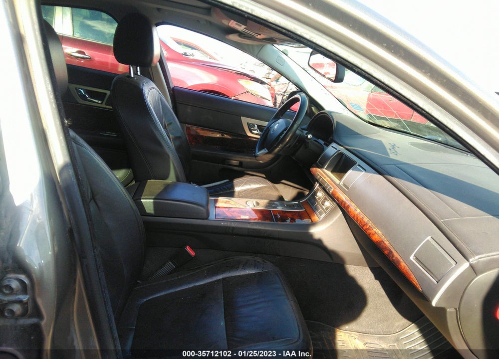 2009 JAGUAR XF LUXURY VIN: SAJWA05B29HR18740
