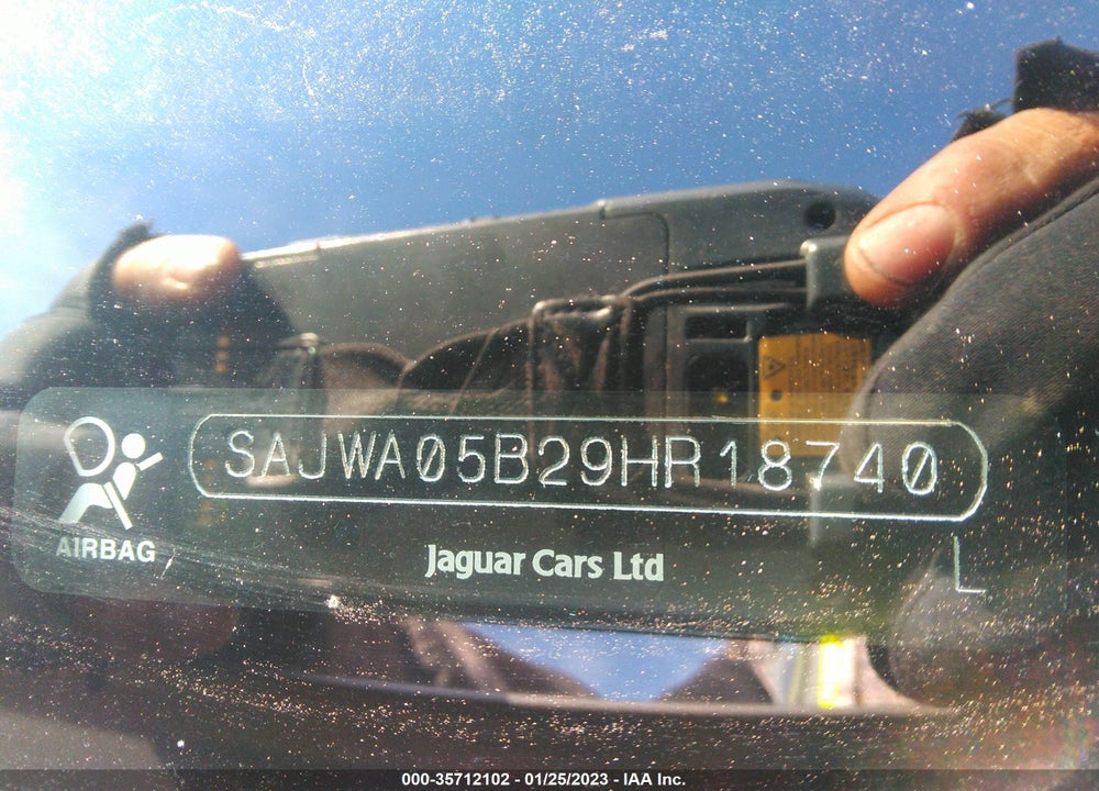2009 JAGUAR XF LUXURY VIN: SAJWA05B29HR18740