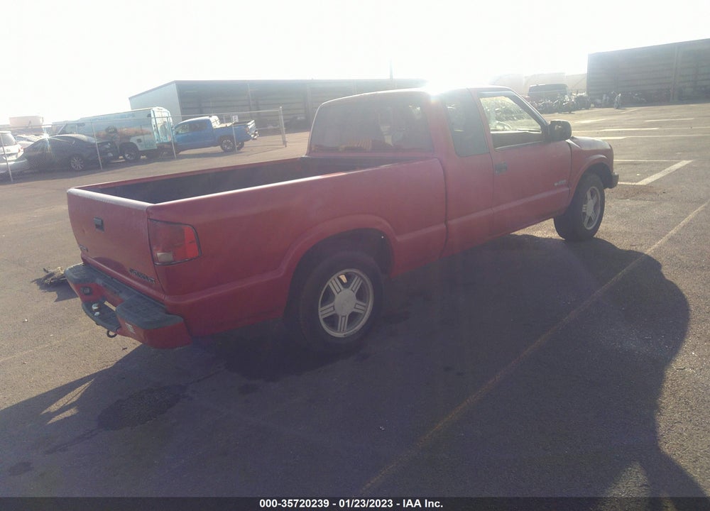 1999 CHEVROLET S-10 LS VIN: 1GCCS1944X8133858