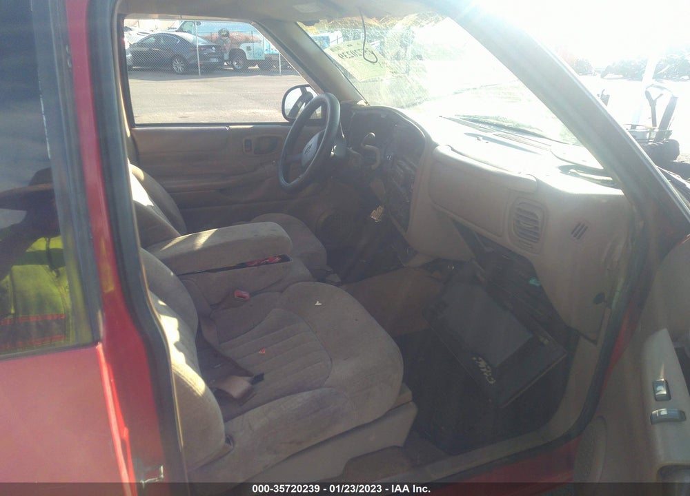 1999 CHEVROLET S-10 LS VIN: 1GCCS1944X8133858