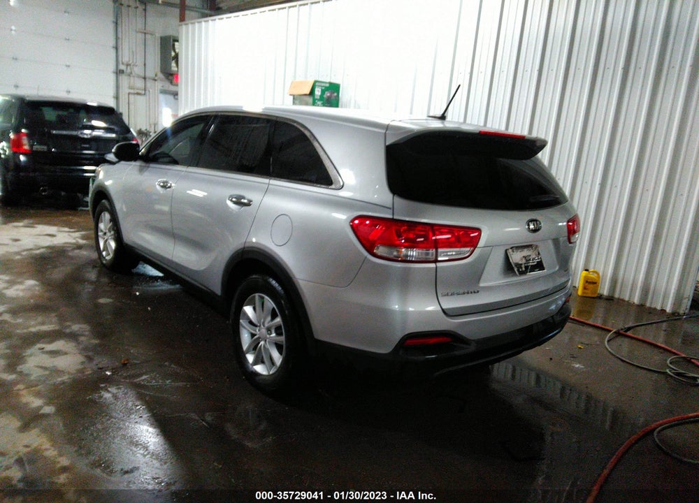 2016 KIA SORENTO 2.4L L VIN: 5XYPG4A37GG041160