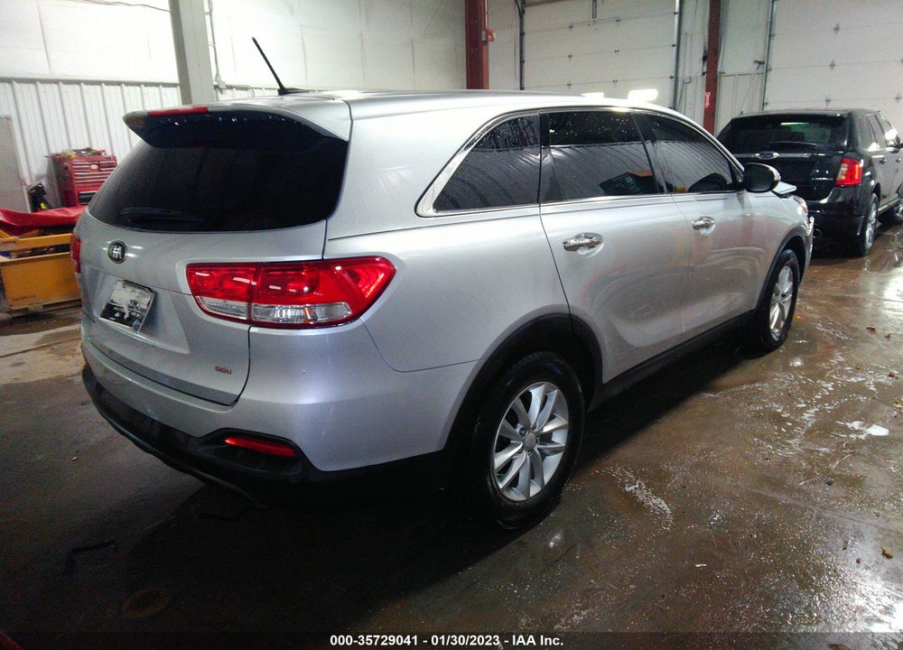 2016 KIA SORENTO 2.4L L VIN: 5XYPG4A37GG041160