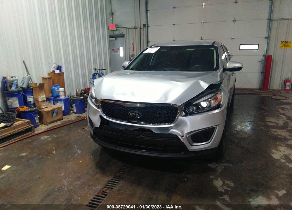 2016 KIA SORENTO 2.4L L VIN: 5XYPG4A37GG041160