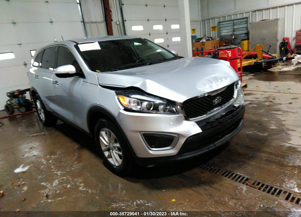 2016 KIA SORENTO 2.4L L VIN: 5XYPG4A37GG041160