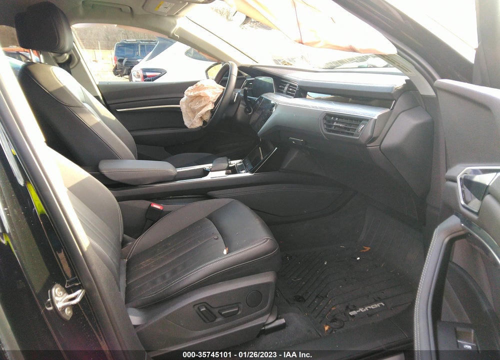 2022 AUDI E-TRON VIN: WA1AAAGE1NB019333