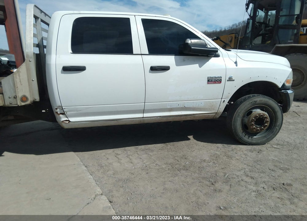 2011 RAM 4500 HD CHASSIS ST/SLT/LAIE VIN: 3D6WU6CL4BG553055