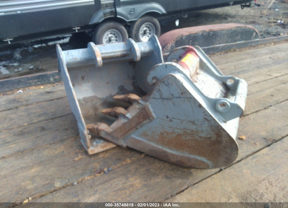 2010 TRAILER W G 14' VIN: 1C9AH2M29AG099022