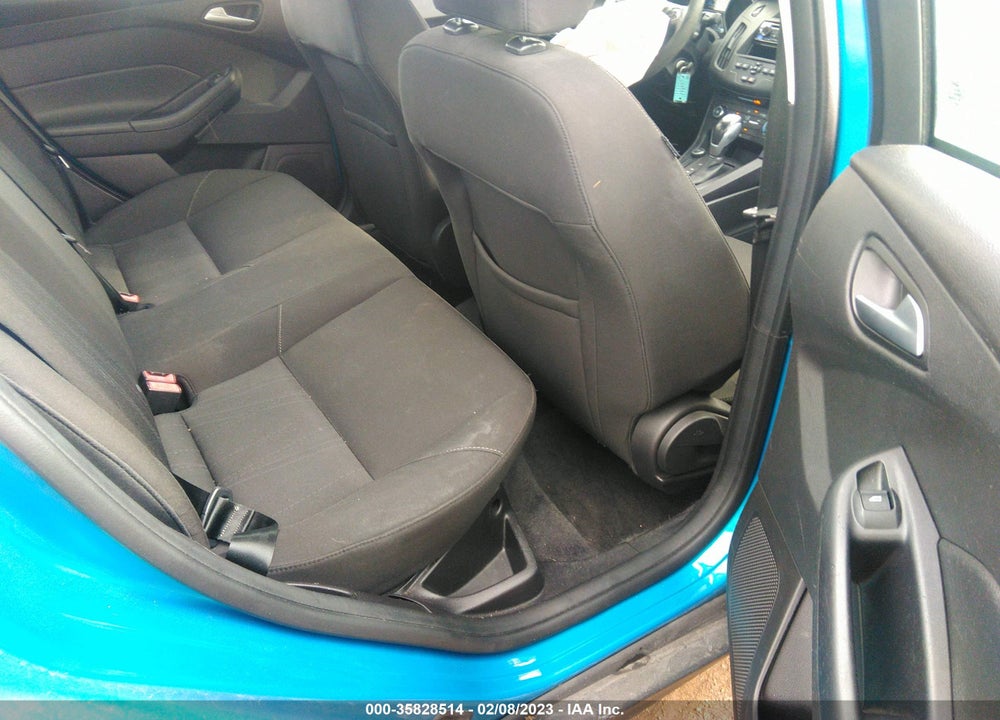 2015 FORD FOCUS SE VIN: 1FADP3F29FL280201
