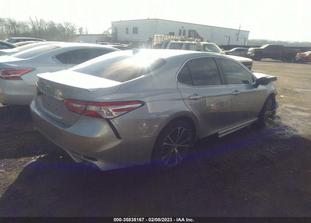 2020 TOYOTA CAMRY SE VIN: 4T1G11AK2LU928211