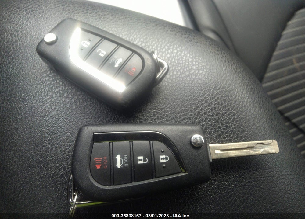 2020 TOYOTA CAMRY SE VIN: 4T1G11AK2LU928211